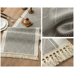 nappe table beige geometrique franges tissage rustique boheme abstrait 180cm 35cm