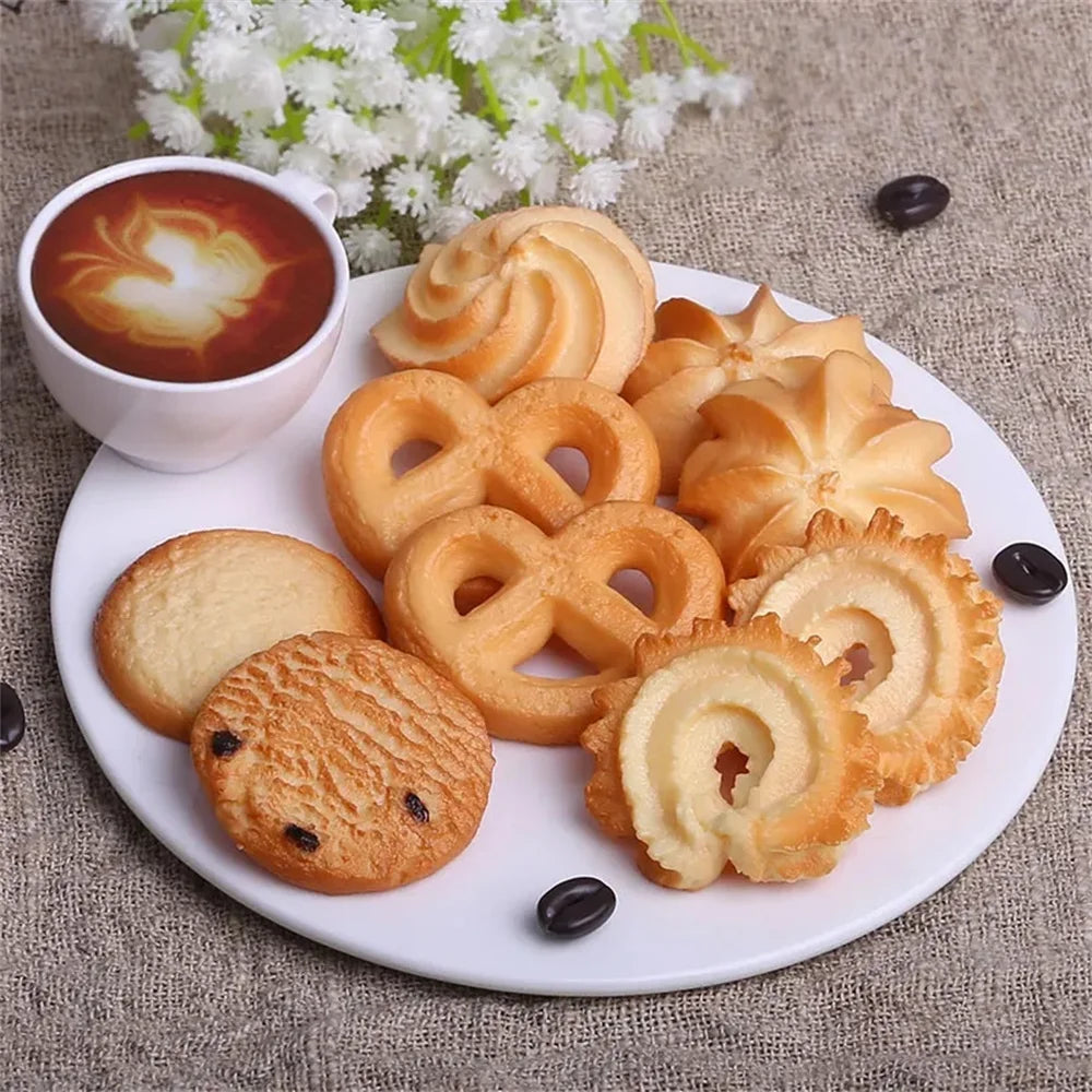 décoration intérieure faux biscuits variés beige marron clair pièces pvc opaques anniversaire graduation pendaison