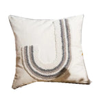 coussin carré rectangulaire beige motifs géométriques dorés pompons chambre salon déco