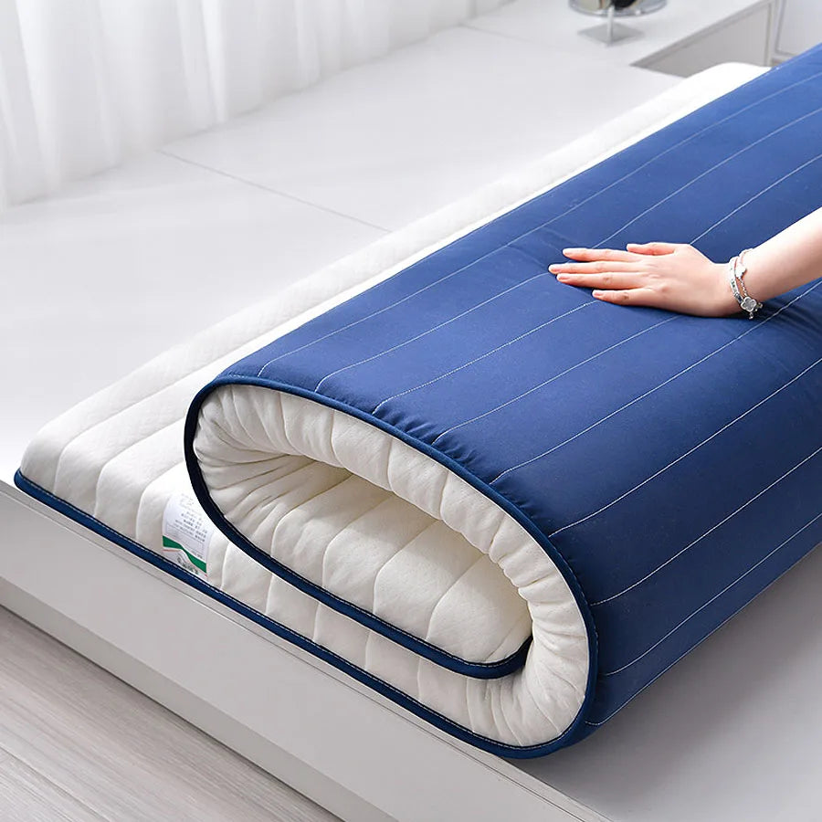 matelas mousse latex mémoire forme gris blanc rayures moderne