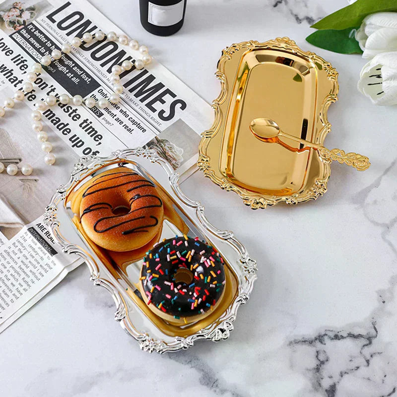 plateau bijoux or argent élégant vintage donuts cuillères couteau