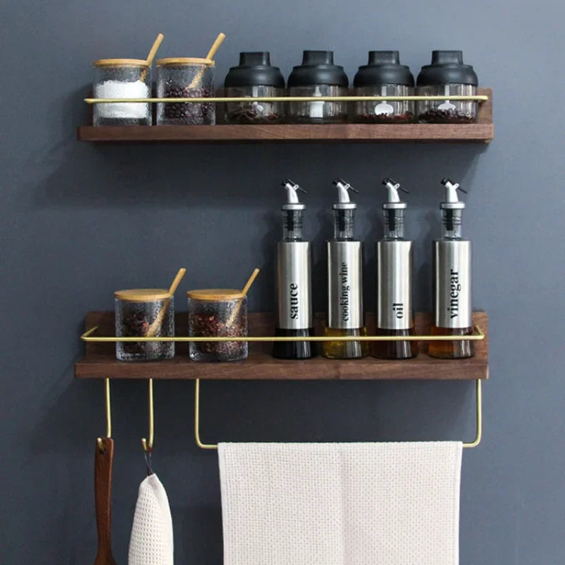 Étagère murale rangement bouteilles épices en cuisine