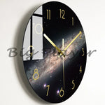 horloge murale moderne noire étoiles galaxie lumineuses salon décoration opaque aiguilles électrique