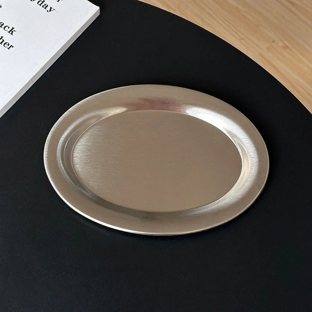 assiette ovale argentée moderne minimaliste lisse brossée rangement bijoux dîner