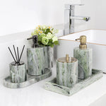 ensemble décoration salle bain marbre vert blanc moderne distributeur savon boîte mouchoirs flacon parfum