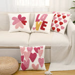 housse coussin brodée velours coton motif cœur relief rose décoration maison valentin 45x45cm