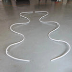 structure décorative mariage arc plis blanc moderne élégant réglable hauteur pieds métalliques panneaux drapés