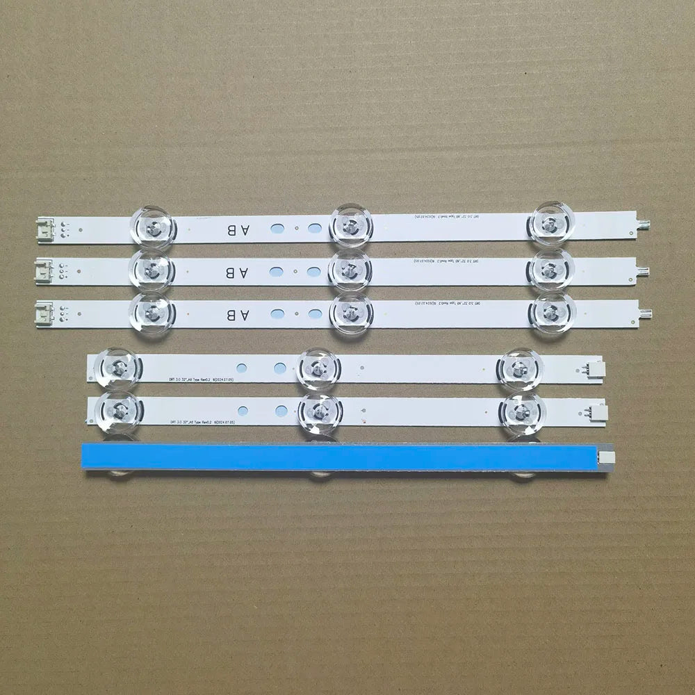 ruban lumineux led blanc bleu moderne clips transparents fixations connecteurs
