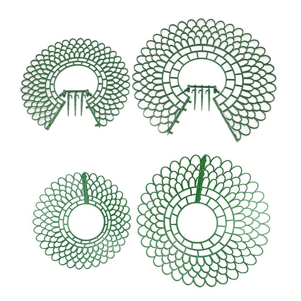 supports plantes vert structure ajourée motif fleur piquets métalliques jardinage rustique assemblés non assemblés