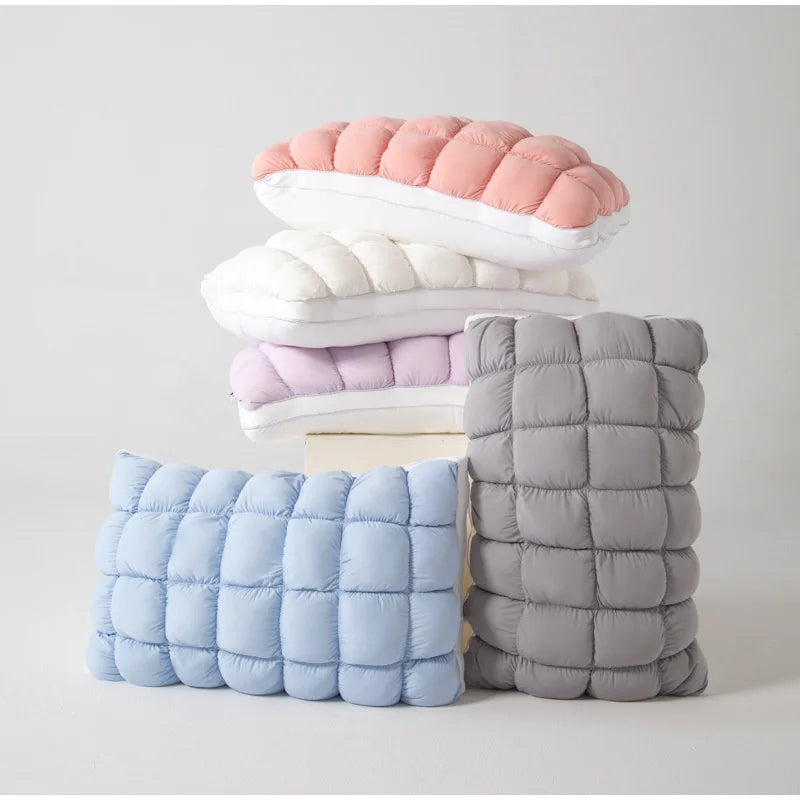 coussin puff grid doux blanc rose violet gris poignée confortable maison lit