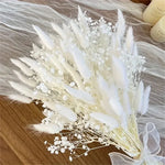 bouquet fleurs séchées pampa plumes fines beige blanc rose pâle naturel rustique clips decoration