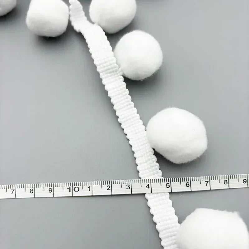 ruban pompons blancs décoration dentelle pompons ronds élastique écologique artisanal mètres