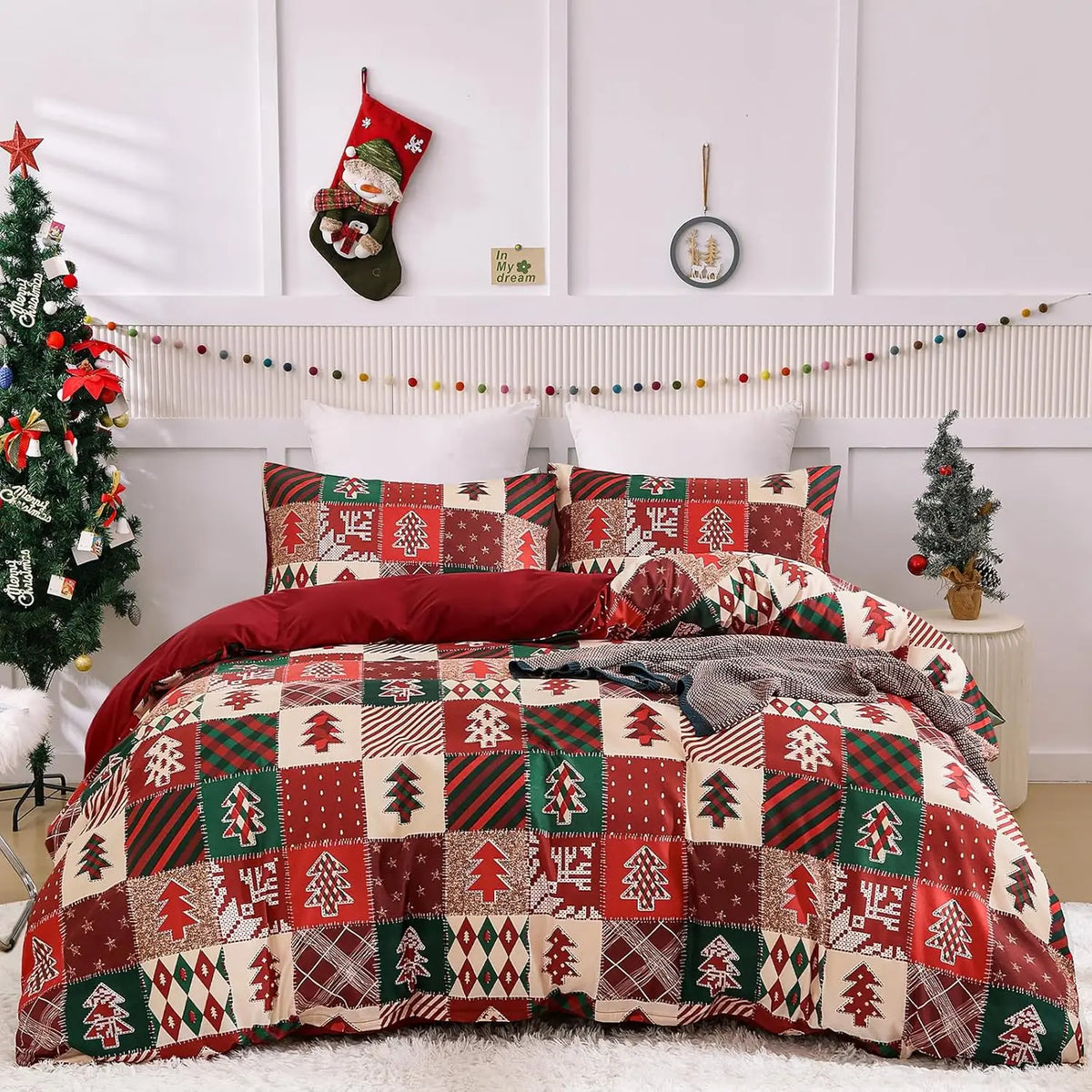 Chambre décorée avec la housse de couette Noël et accessoires assortis