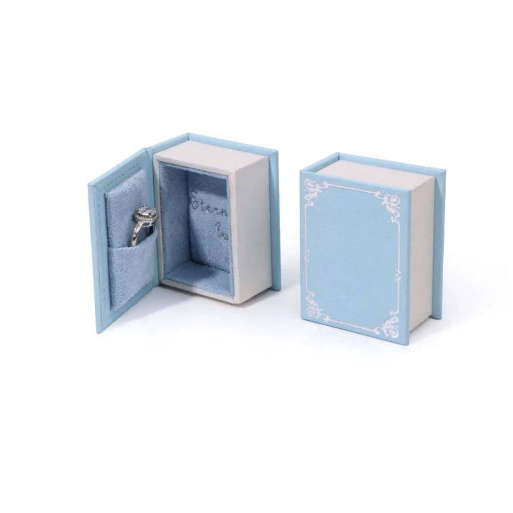 boîtes bijoux bleu clair rose pâle motifs floraux velours doux classique vintage rangement anneaux