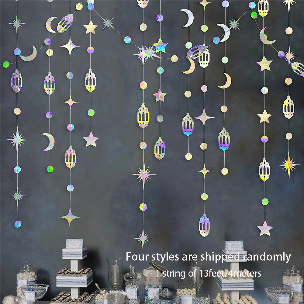 guirlande décorative multicolore stars lunes cercles effet holographique iridescent enfantin cosmique festif