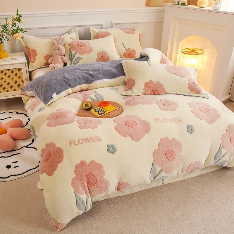 Détail de la texture douce et chaude de la housse de couette en flanelle