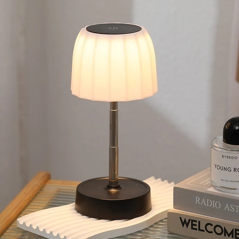 lampe table rechargeable led hauteur réglable sans fil moderne blanc noir minimalisteTouchable