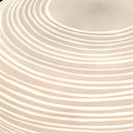 lampe table moderne verre blanc motif rayures horizontales pied bois salon intérieur