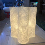 suspension lumineuse moderne blanc beige texture rugueuse opacité câbles électriques encastrée lumière led