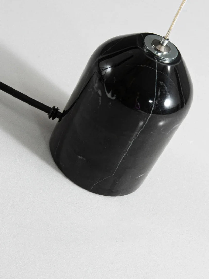 lampe suspension contemporaine marbre noir sources lumineuses 11 15w led noire dorée