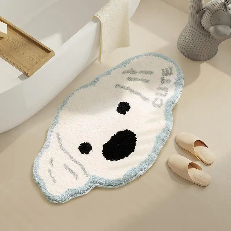 Un tapis moelleux et doux au design de mignon chaton blanc et gris, parfait pour décorer la chambre d'un enfant.