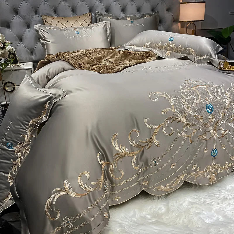 ensemble literie classique broderie dorée motifs floraux beige rouge violet bleu vert