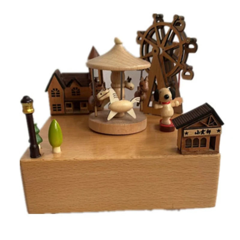 boîte musique bois naturel vintage personnages animaux arbre cabane enfants jouet décoratif