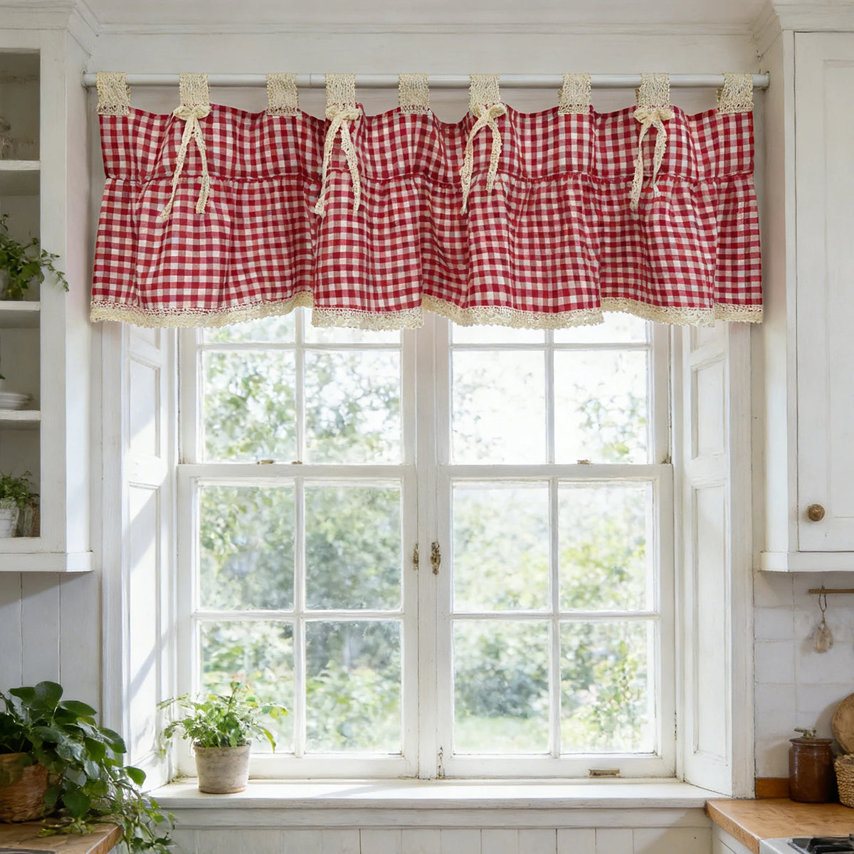 rideau rouge vichy semi transparent polyester dentelle blanche fenêtre rustique chambre cuisine