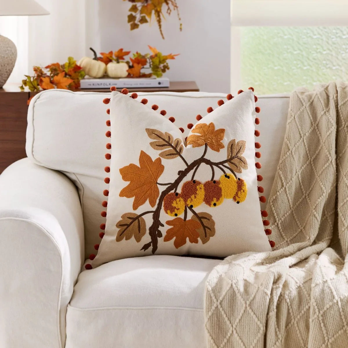 housse coussin décorative motif feuilles automne champignons moderne salon maison intérieur