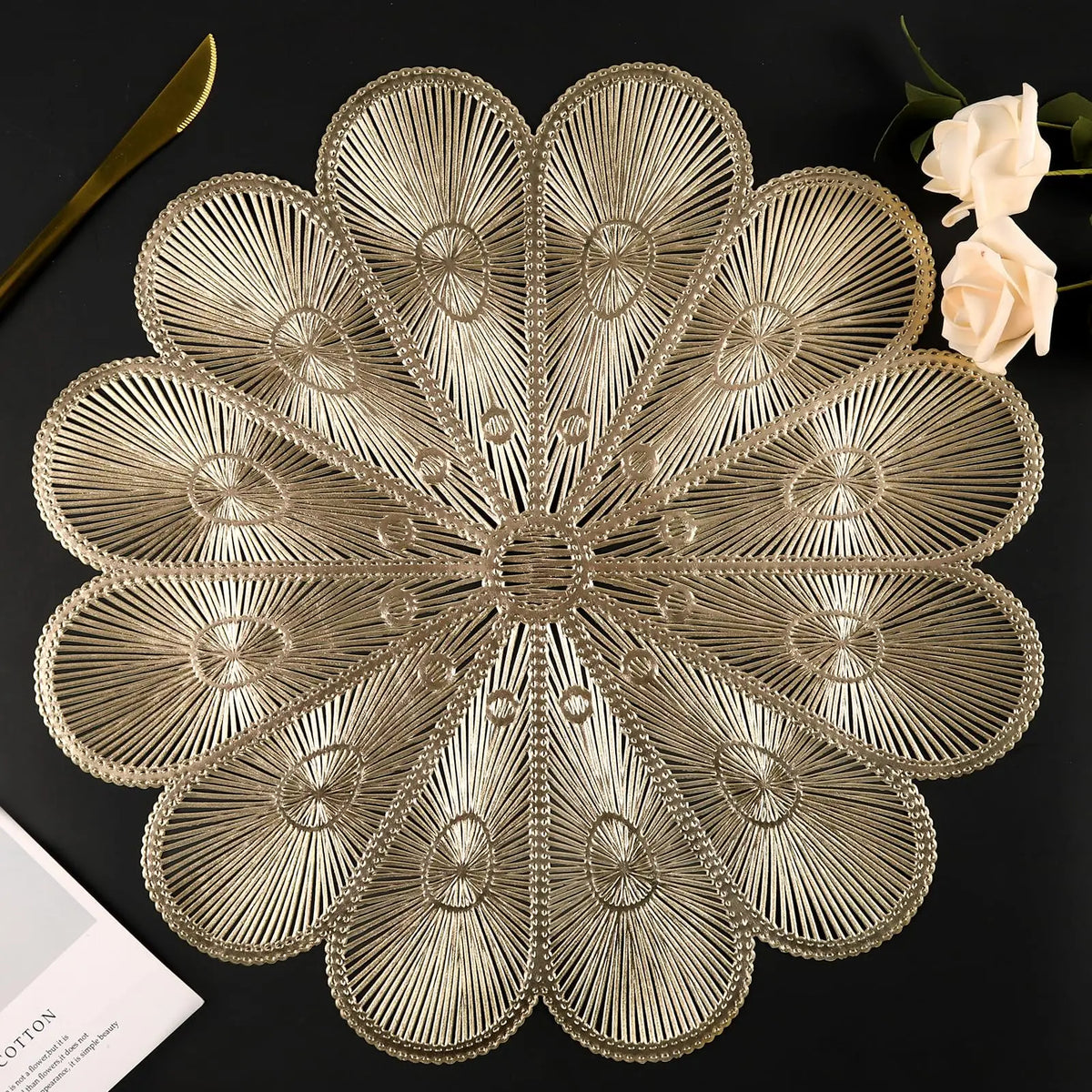 Placemat moderne doré rayures concentriques vinyle respectueux environnement élégant 15 pouces