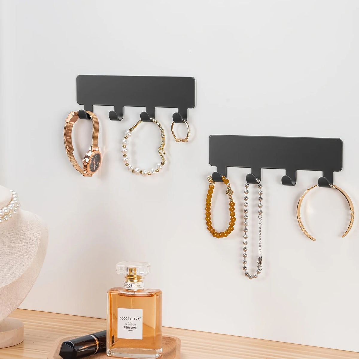 porte clés mural adhésif noir crochets pince pompon bijoux montre colliers minimalistes modernes