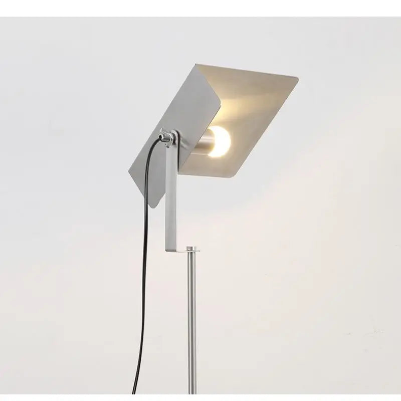 lampe sol moderne acier inoxydable blanc led haute qualité éclairage intérieur contemporain interrupteur bouton