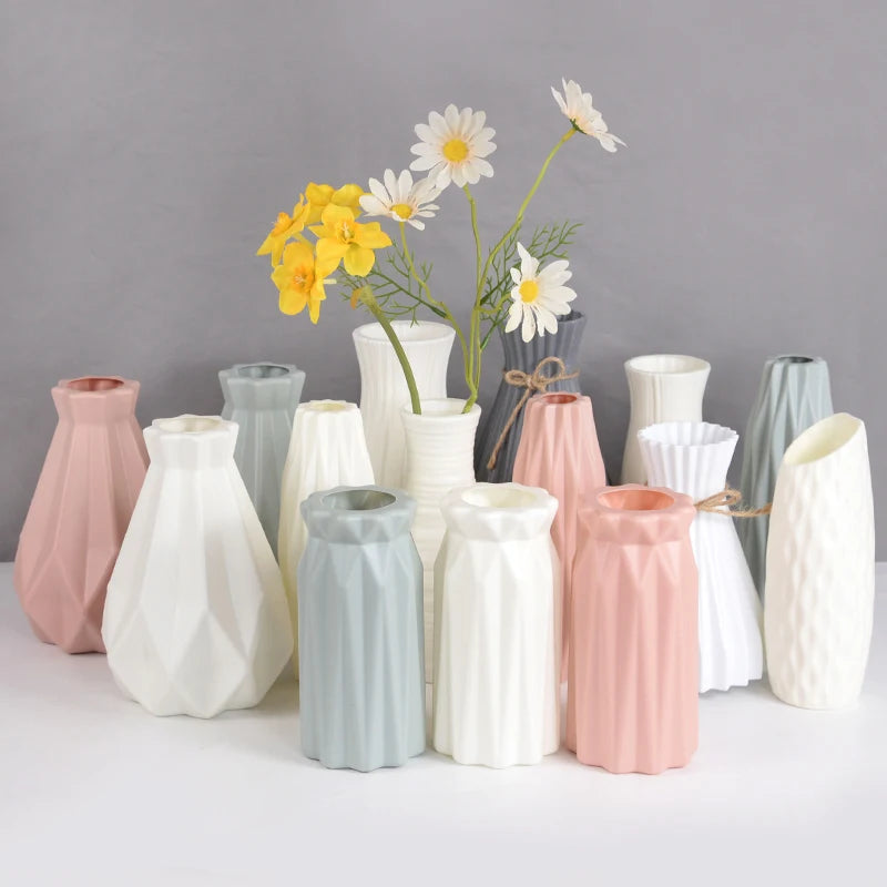 vase moderne rose gris blanc géométrique plissé table décoration intérieur minimaliste