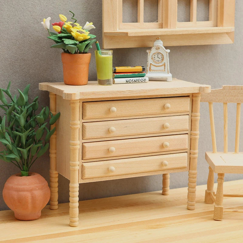 commode miniature bois naturel claire finition lisse simple tiroirs poignées pieds sculptés jouet professionnel