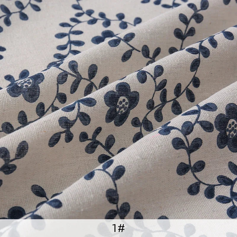 tissu imprimé fleurs stylisées beige bleu marine classique 180x150cm 90x150cm 45x150cm rideaux nappes coussins