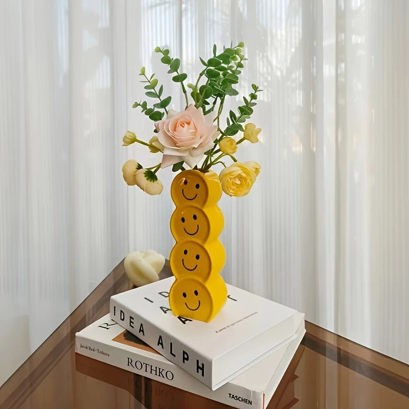vase fleurs jaune rose vert moderne minimaliste smiley ondulé joyeux porcelaine