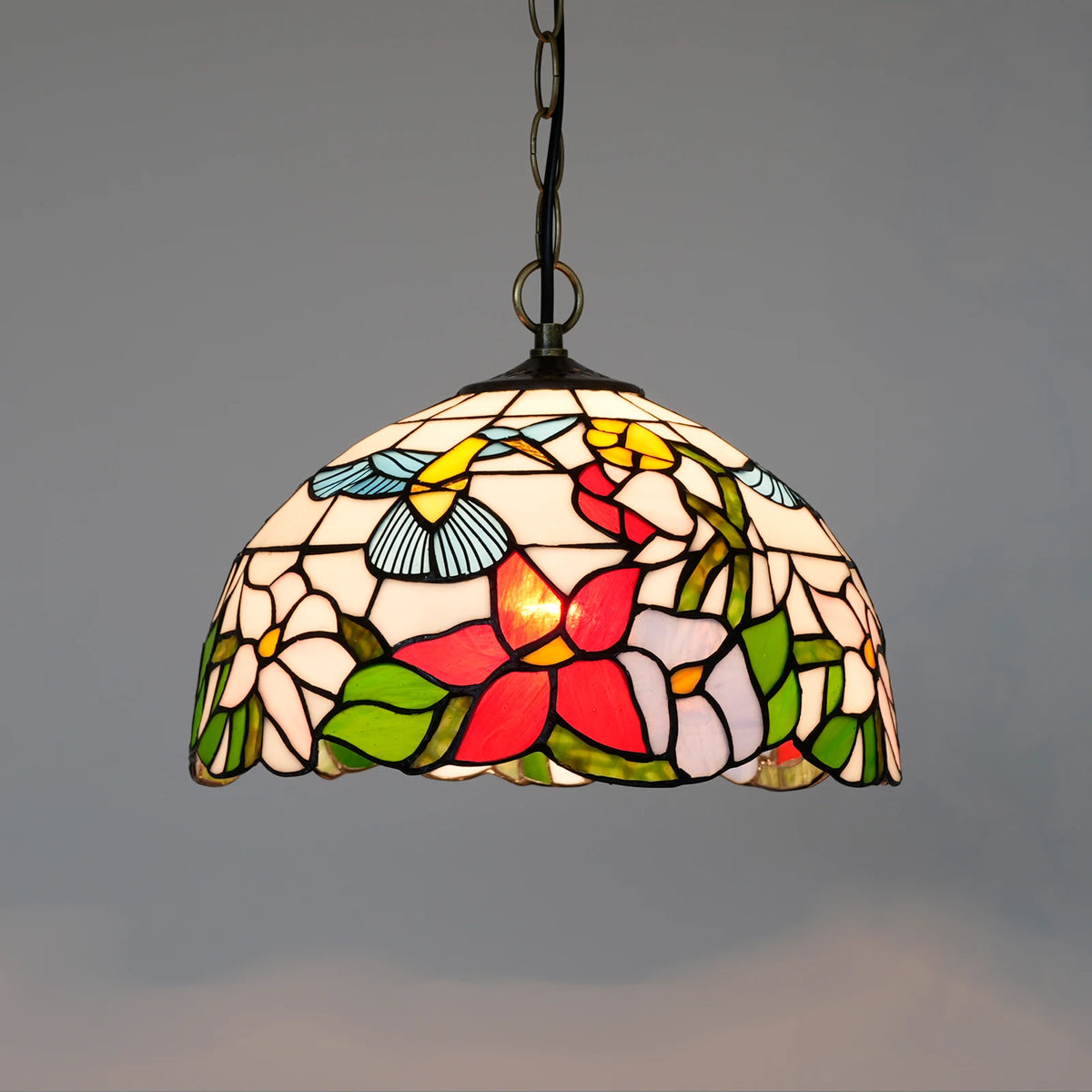 lampe suspendue tiffany fleurs stylisées multicolore rouge orange jaune vert noir adjustable chambre cuisine