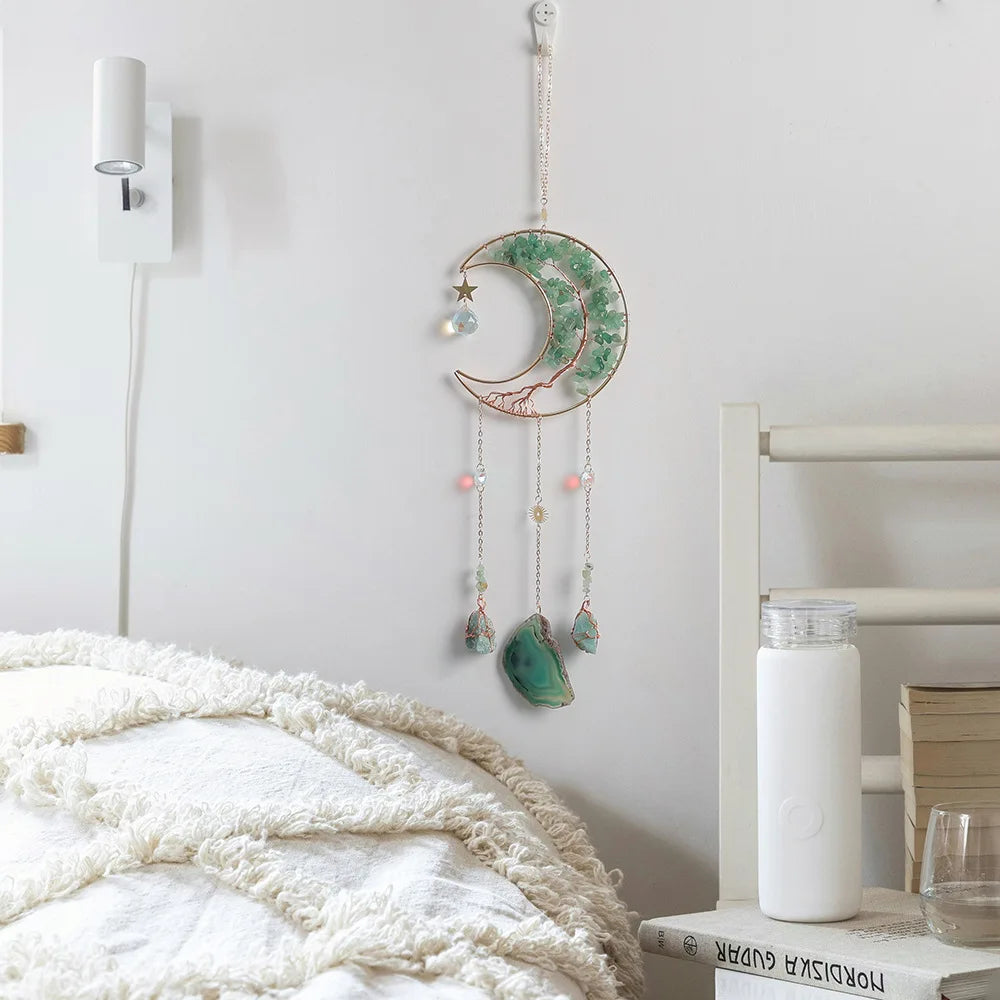 mobile mural décoratif boho lune pierres semi précieuses or violet vert rose blanc doré