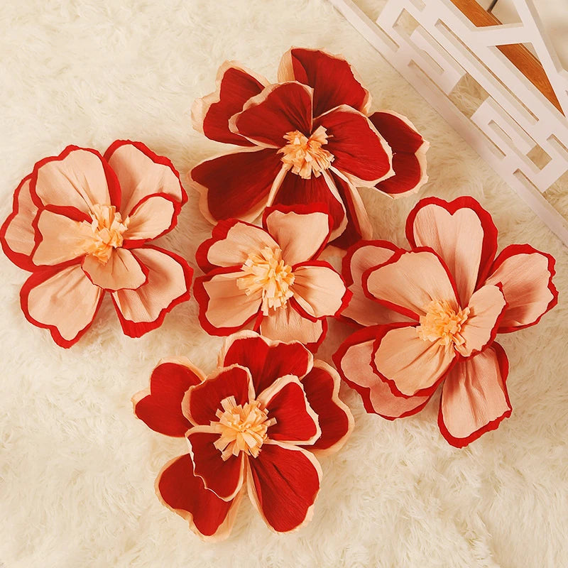 décorations florales mariage chinois fleurs rouges roses orangées caractères chinois éventails papier traditionnels festifs