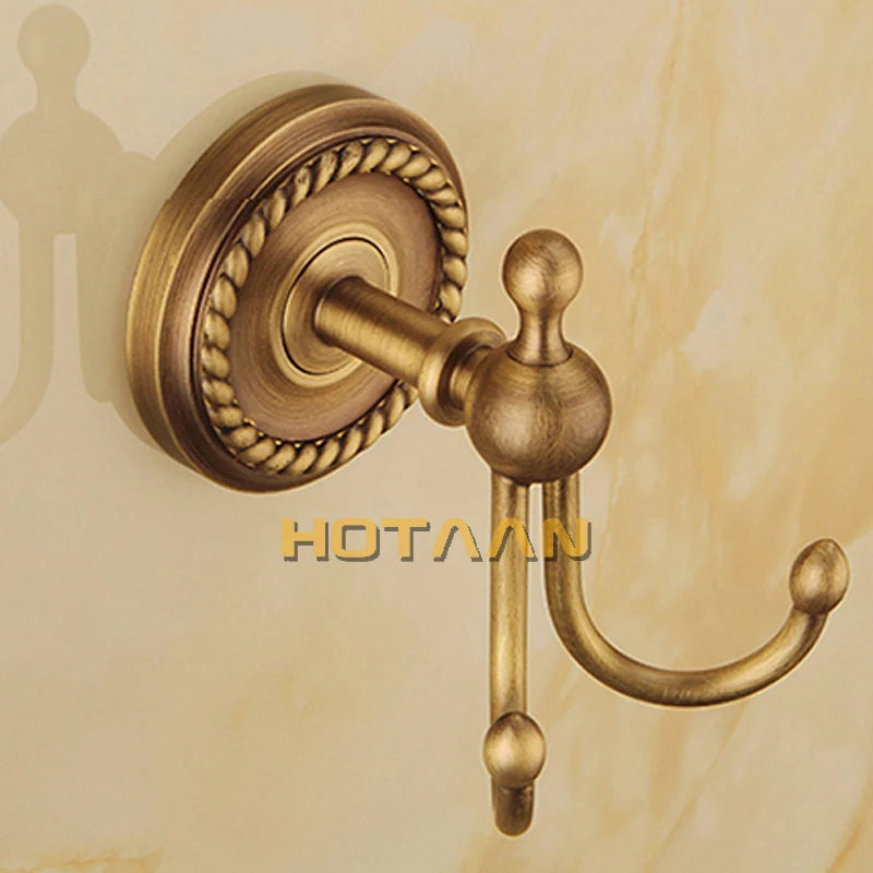 accessoires salle bain bronze doré classique finement ciselé serviette suspendue porte savon porte rouleau