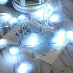guirlande lumineuse roses artificielles romantique décoration intérieure saint valentin mariage festive