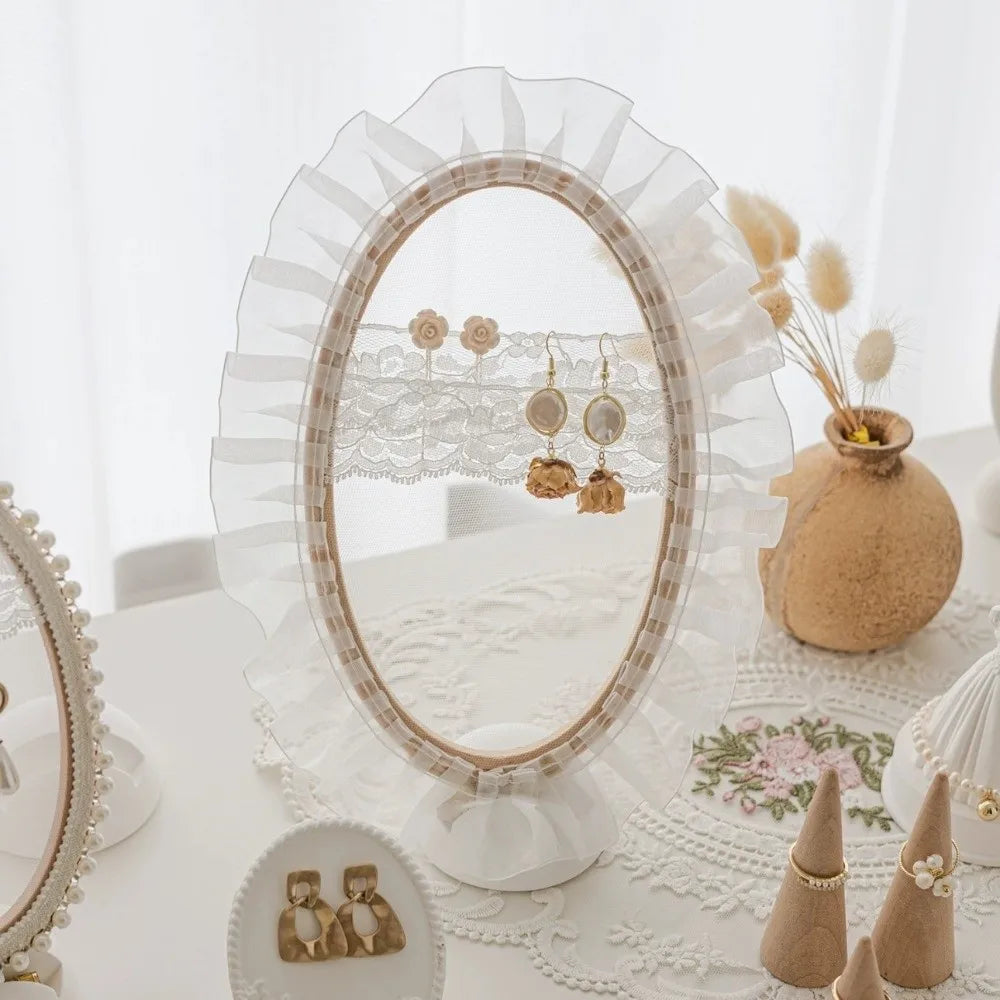 support bijoux dentelle vintage romantique clips blanc beige opalescent