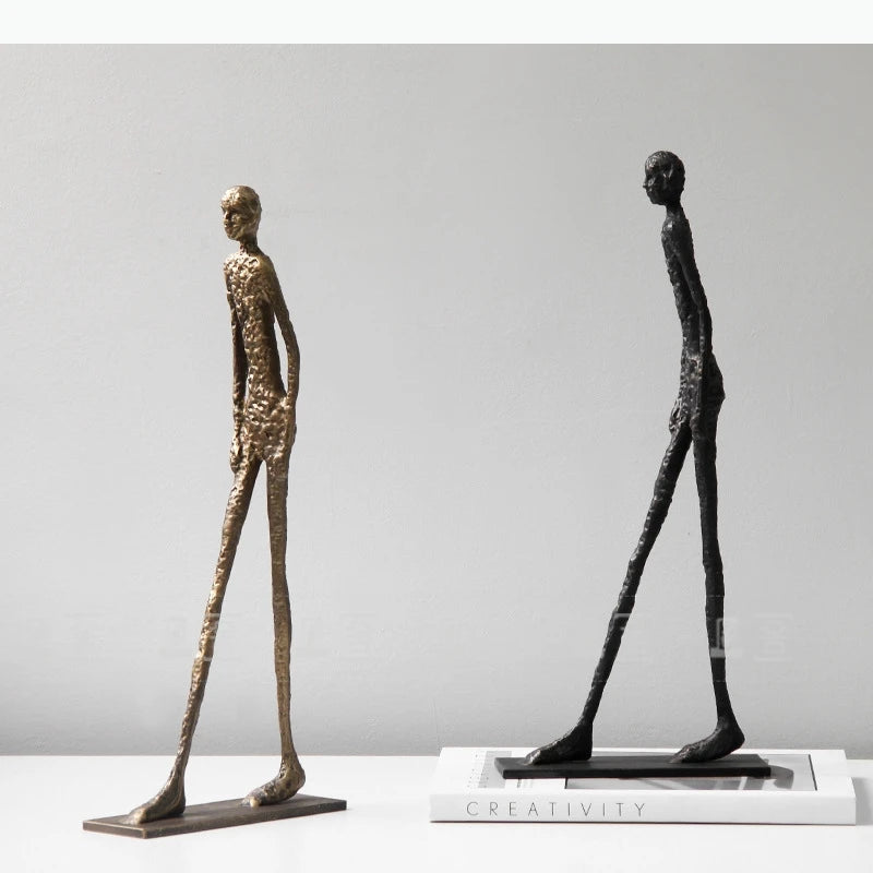 statuette moderne dorée statuette minimaliste noire texturée sculptée ornement décoration