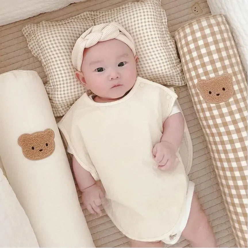 coussin bébé patch ours carreaux beige doux matériau coton dessin animé maternité