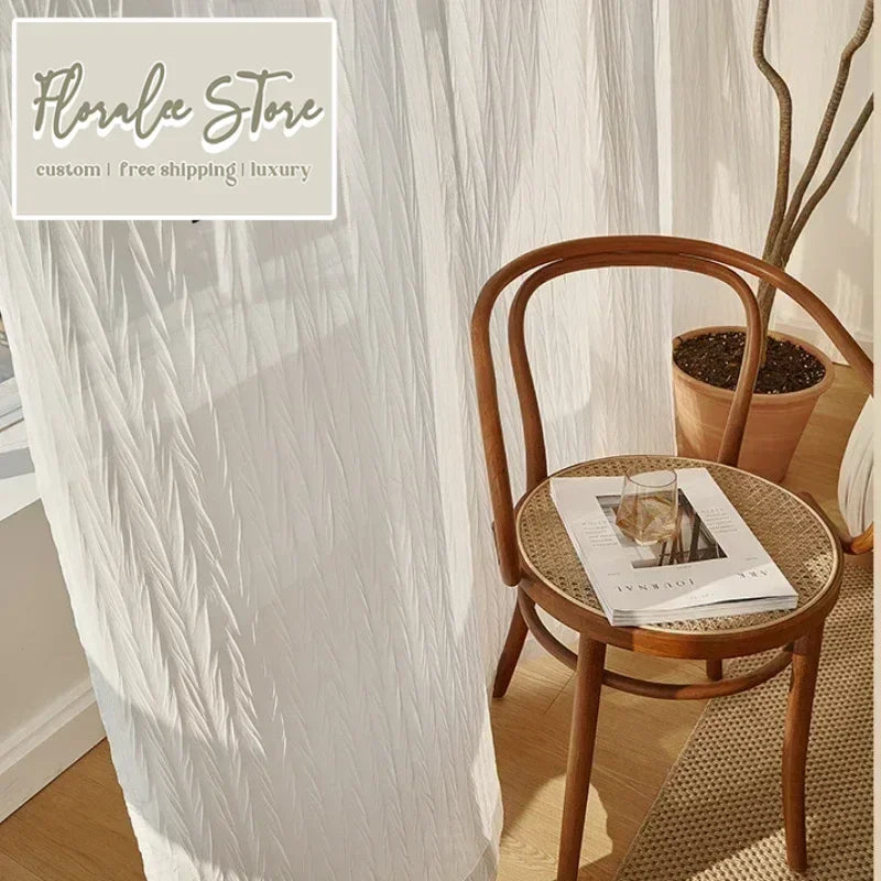 rideau blanc moderne transparent rayures verticales fenêtre salon chambre maison