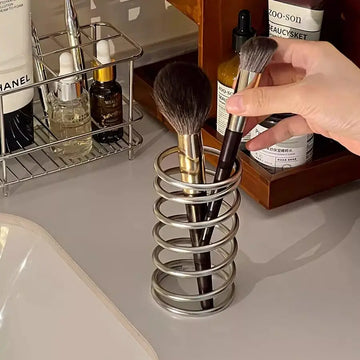 accessoires salle bain moderne noir blanc rangement cosmétiques support mural brosse dents gel douche