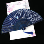 éventail pliant fleurs cerisier papillons art japonais traditionnel tassel couleur bleu rose