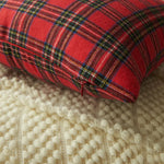 housses coussin décoratives noël motif tartan brodé rouge blanc traditionnel décoration intérieure