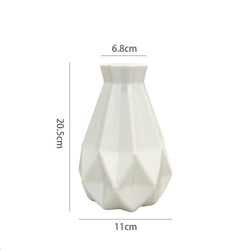 vase moderne plastique rose blanc motifs ondulés décoration florale artificielle table minimaliste
