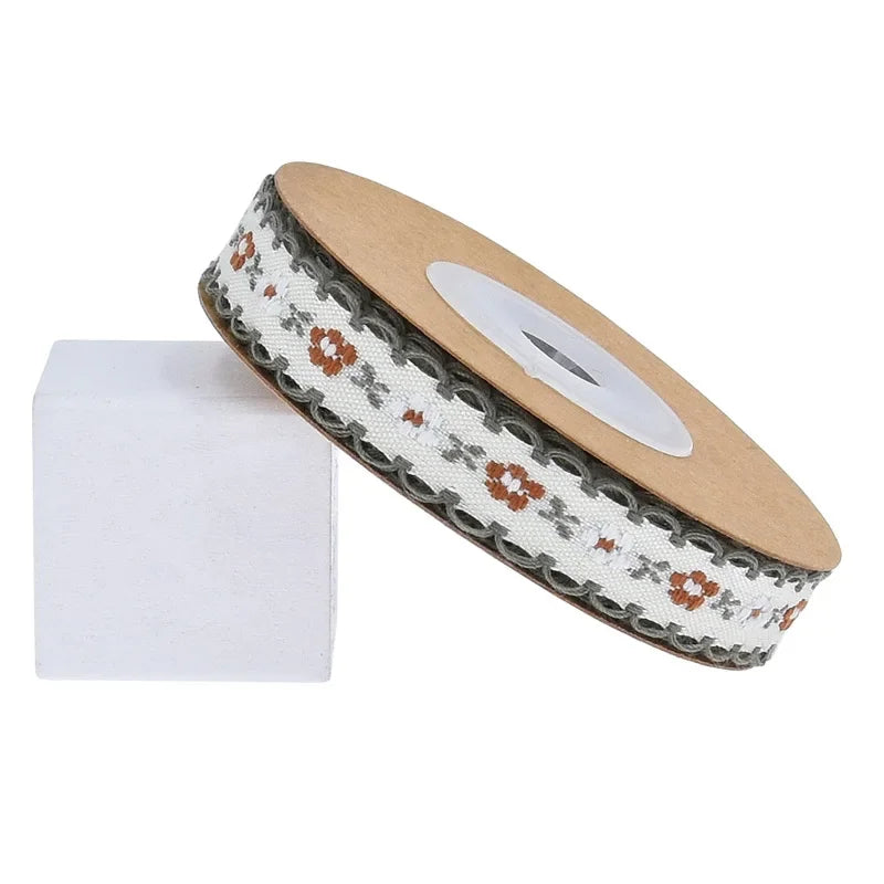 ruban décoratif fleuri vintage blanc noir bleu rose jaune simple complexe bordure dentelée polyester